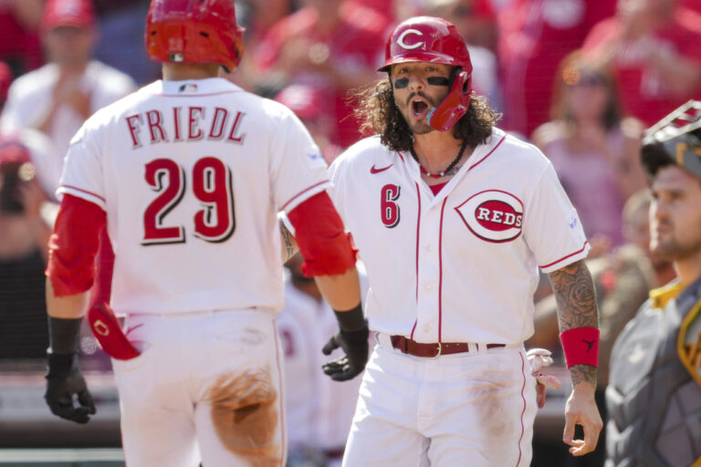 BREAKING NEWS Reds lose center fielder legend (wrist) indefinitely