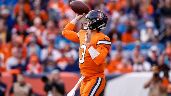 denver-broncos-helmet