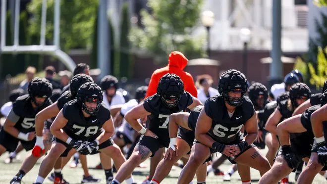 74625559007-oregon-state-football-practice-073