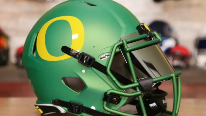 OregonDucksRiddellSpeedAuthenticHelmet-AppleGreen-GGEdition01